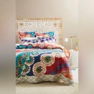 Anthropologie Tahla Queen Quilt and Shams